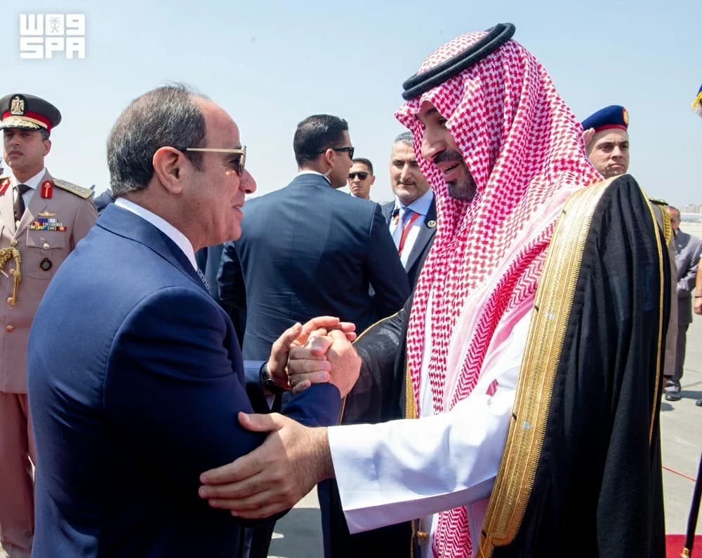 ولي العهد رئيس مجلس الوزراء يصل إلى القاهرة في زيارة عمل